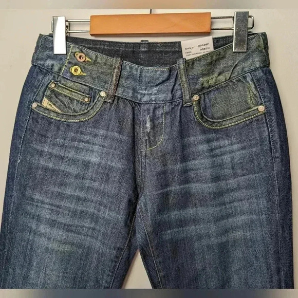 NWT !! DIESEL CHERONE Size 28X32 Low rise straight leg Y2K, 2000 Style - Picture 2 of 13